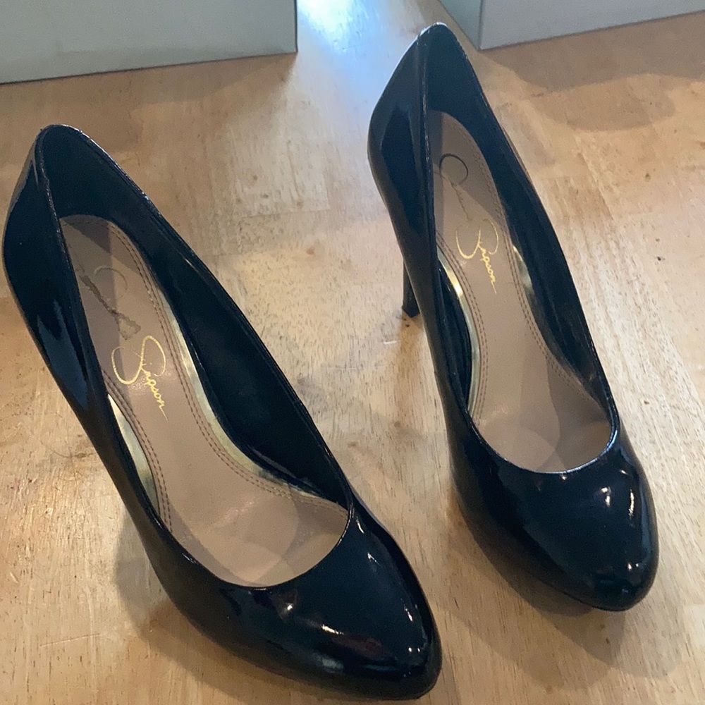 Jessica Simpson high heels